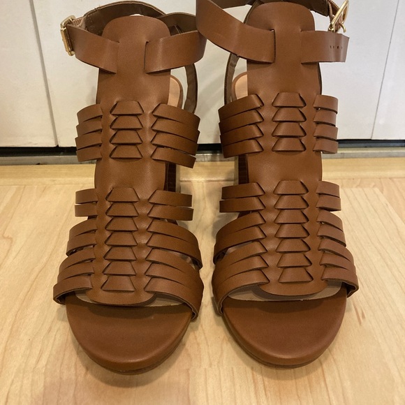 Size 6.5 Madden Girl Brown Block Heels - Picture 4 of 9